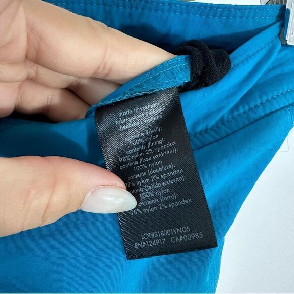 Onia 7.5” Lightweight The Calder Shorts in Ocean Depth Size 30 - Picture 10 of 13